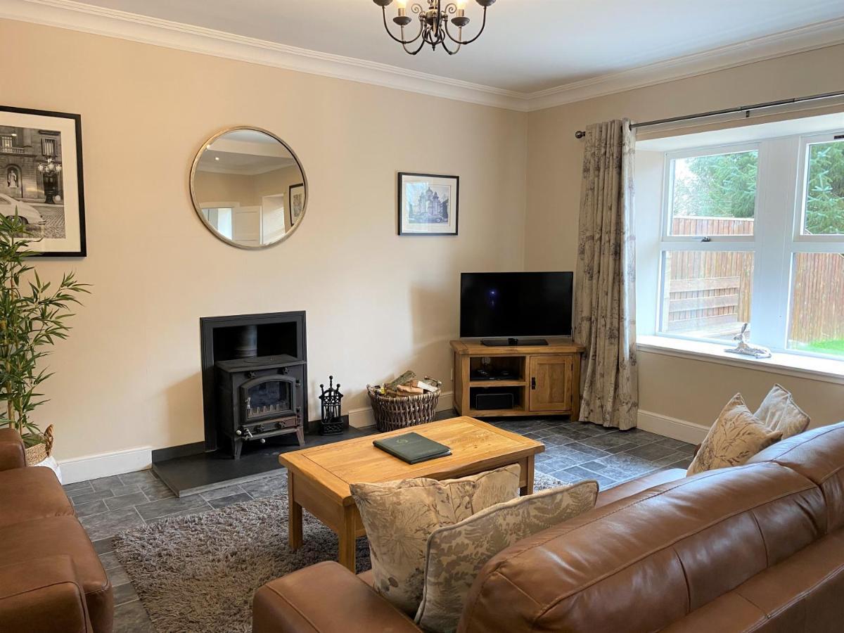 Cherry Blossom Cottage Cupar Eksteriør bilde