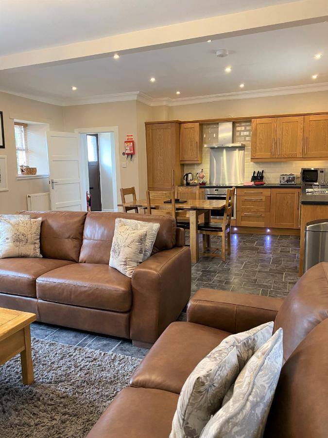 Cherry Blossom Cottage Cupar Eksteriør bilde
