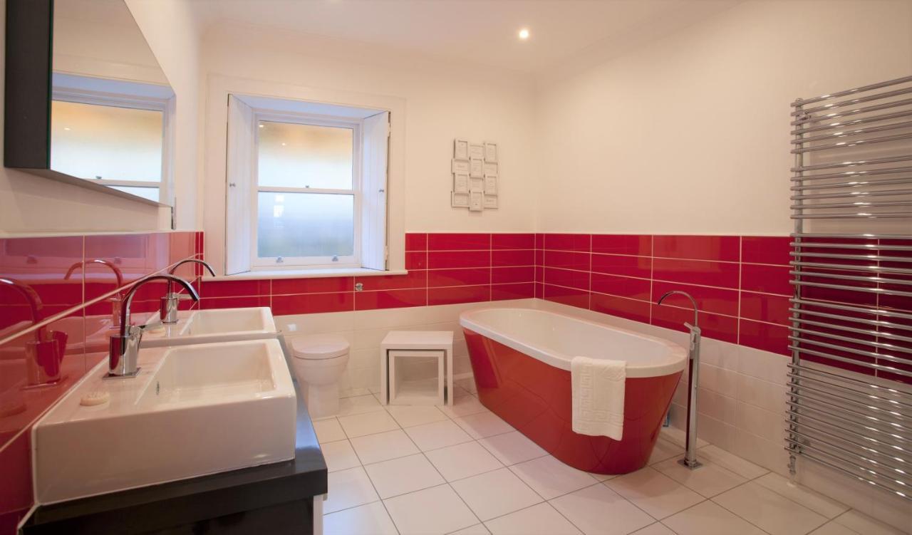 Cherry Blossom Cottage Cupar Eksteriør bilde